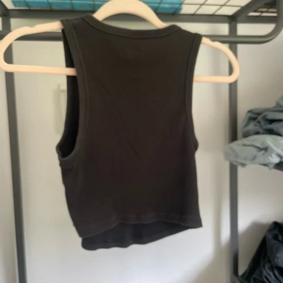 High Neck Aerie Ribbed Crop Tank - Picture 5 of 7